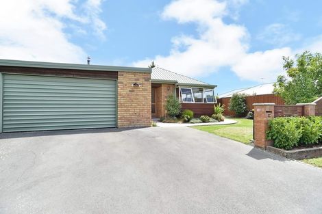 Photo of property in 13 Kowhai Avenue, Rangiora, 7400