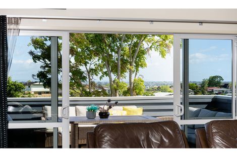 Photo of property in 15 Parnwell Place, Ohauiti, Tauranga, 3112