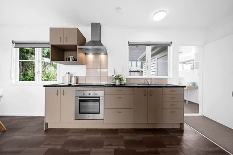 Photo of property in 53a Sylvan Crescent, Te Atatu South, Auckland, 0610