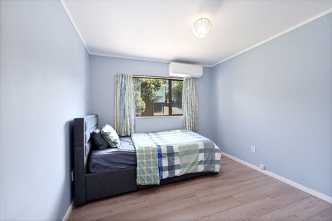 Photo of property in 2/6 Orton Street, Glenfield, Auckland, 0627