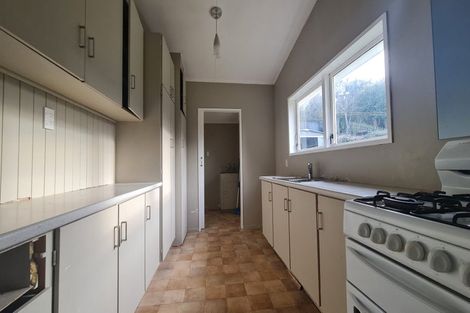 Photo of property in 7 Dunsandel Grove, Silverstream, Upper Hutt, 5019