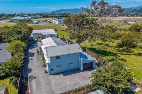 Photo of property in 51 Toru Road, Paraparaumu Beach, Paraparaumu, 5032