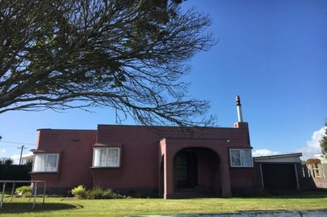 Photo of property in 72 Leslie Street, Waitara, 4320