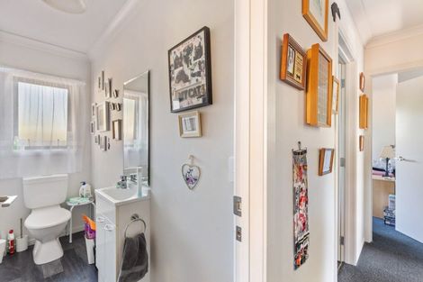 Photo of property in 2/14 Omata Road, Westown, New Plymouth, 4310