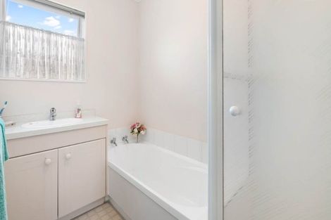 Photo of property in 98d Lakeside Drive, Orewa, 0931