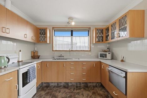Photo of property in 37 Renfrew Street, Waikiwi, Invercargill, 9810