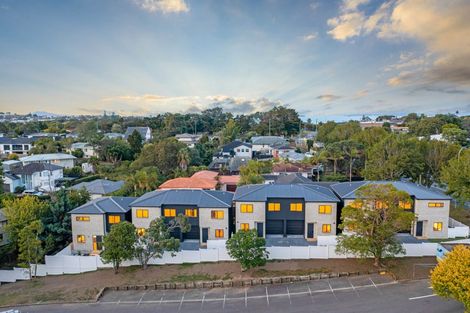 Photo of property in 3/17 Sandspit Road, Cockle Bay, Auckland, 2014