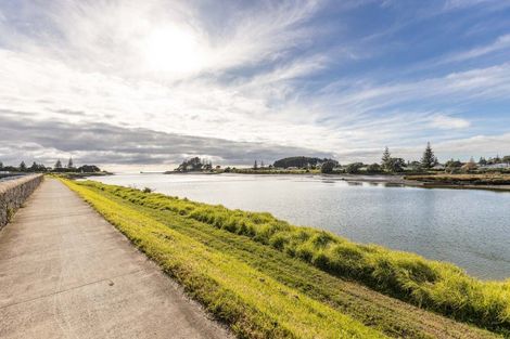 Photo of property in 3 Mcnaughton Street, Waitara, 4320