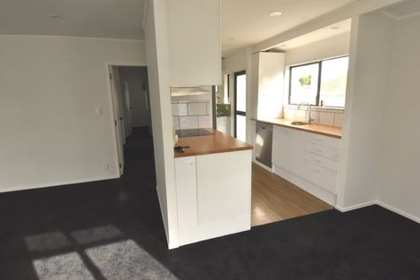 Photo of property in 3/88 Eversleigh Road, Belmont, Auckland, 0622