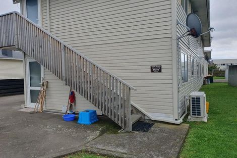 Photo of property in 40h Leighton Avenue, Waiwhetu, Lower Hutt, 5010