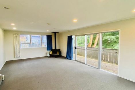 Photo of property in 14a Target Road, Totara Vale, Auckland, 0629