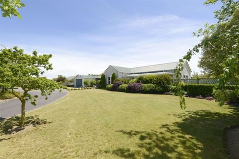 Photo of property in 16 Oak Tree Lane, Rolleston, 7614