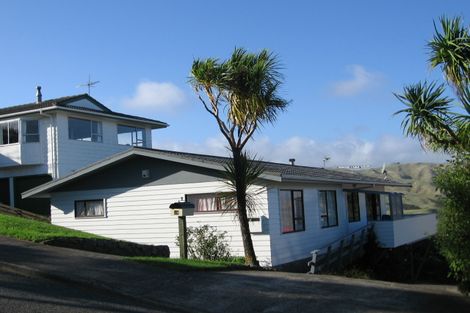 Photo of property in 18 The Track, Plimmerton, Porirua, 5026