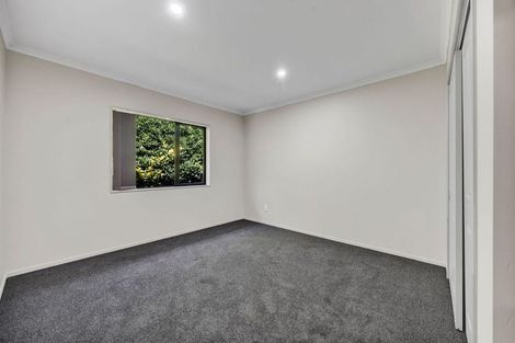 Photo of property in 8 County Drive, Hawera, 4610