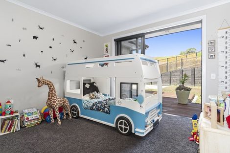 Photo of property in 43 Oceana Drive, Welcome Bay, Tauranga, 3175