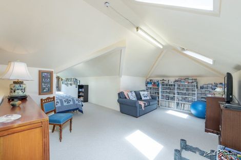 Photo of property in 39 Maungaraki Road, Korokoro, Lower Hutt, 5012