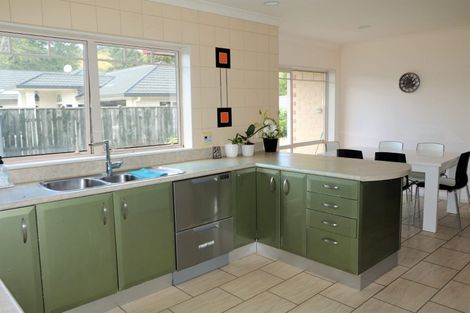 Photo of property in 15 Mary Huse Grove, Manor Park, Lower Hutt, 5019