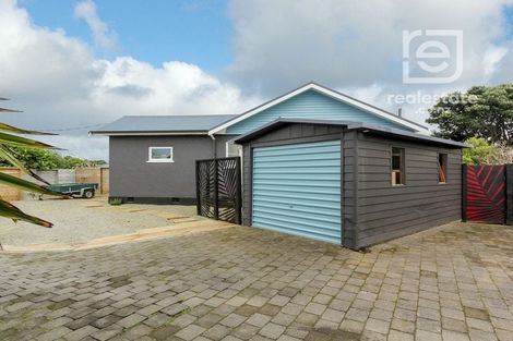Photo of property in 3 Ngaio Street, Strandon, New Plymouth, 4312
