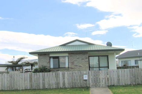 Photo of property in 25 Longstead Avenue, Papamoa Beach, Papamoa, 3118