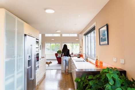 Photo of property in 14 Highgrove, Saint Clair, Dunedin, 9012