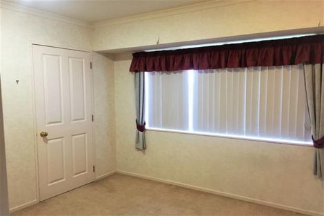 Photo of property in 227a Hill Road, The Gardens, Auckland, 2105