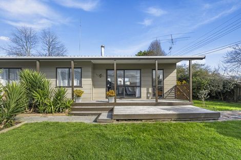 Photo of property in 2/1159 High Street, Taita, Lower Hutt, 5011