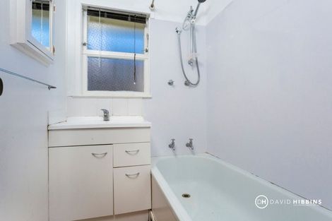 Photo of property in 1/18 Anne Road, Hillcrest, Auckland, 0627