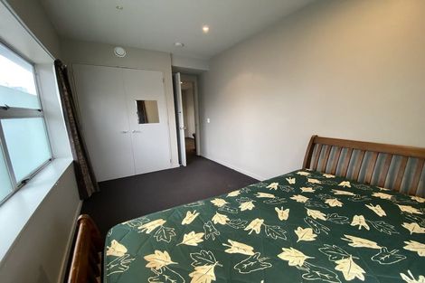 Photo of property in 2/41 Home Street, Mount Victoria, Wellington, 6011