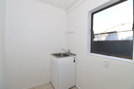 Photo of property in 8 Raddock Place, Farm Cove, Auckland, 2012