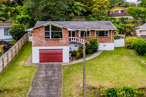 Photo of property in 81 Poplar Grove, Whalers Gate, New Plymouth, 4310
