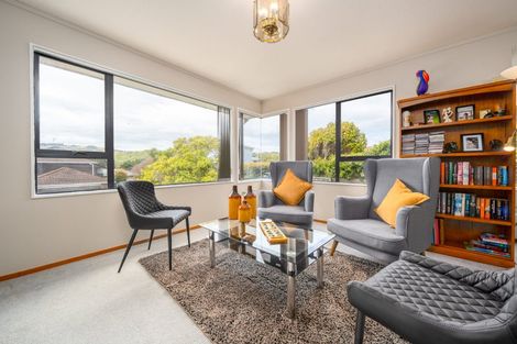 Photo of property in 5 Longmont Terrace, Churton Park, Wellington, 6037