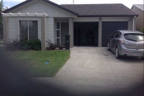 Photo of property in 96 Popokatea Drive, Takanini, 2112