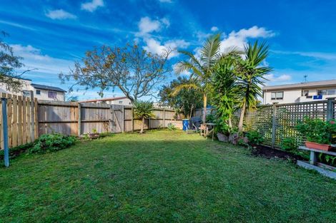Photo of property in 29 Marinich Drive South, Ranui, Auckland, 0612