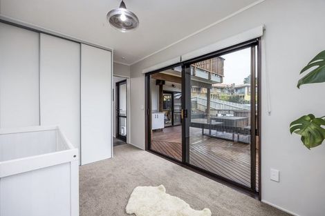 Photo of property in 30 Te Anau Place, Pakuranga Heights, Auckland, 2010