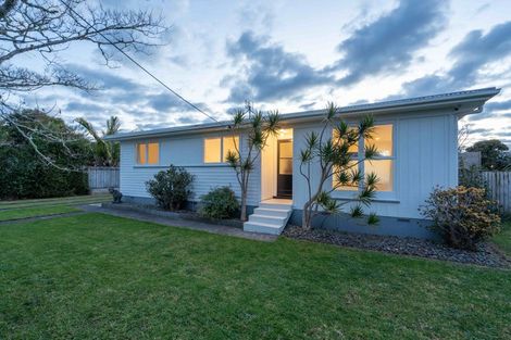 Photo of property in 24 Tramway Road, Beach Haven, Auckland, 0626