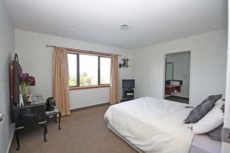 Photo of property in 8 Brenton Place, Whangamata, 3691