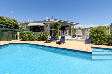 Photo of property in 17 Matua Road, Matua, Tauranga, 3110