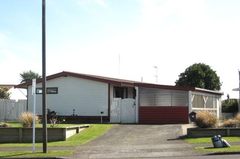 Photo of property in 21 Puketotara Street, Highlands Park, New Plymouth, 4312