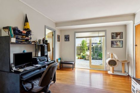 Photo of property in 39 Eatwell Avenue, Paraparaumu Beach, Paraparaumu, 5032