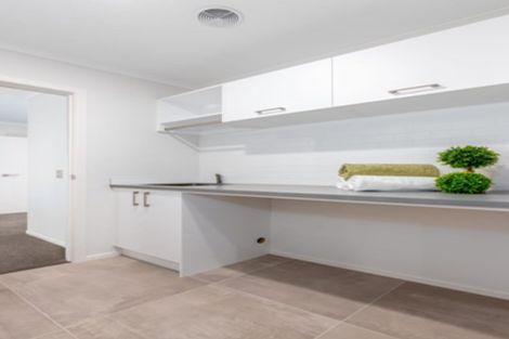 Photo of property in 5 Frontiere Lane, Silverdale, 0932