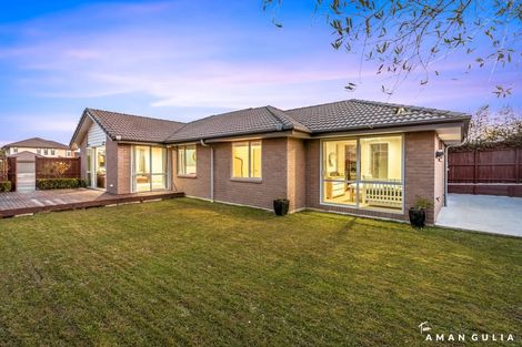 Photo of property in 21 Capriana Drive, Karaka, Papakura, 2113