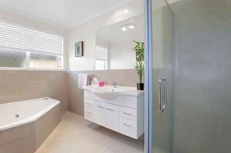 Photo of property in 47 Hamon Place, Pukehangi, Rotorua, 3015