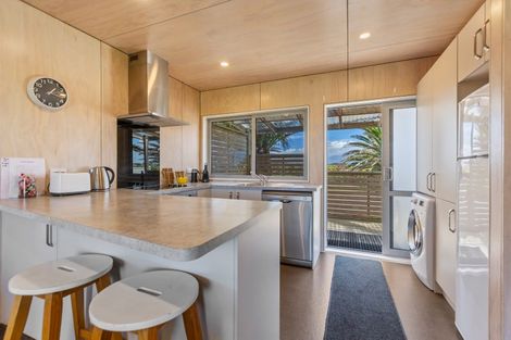 Photo of property in 77 Anglers Avenue, Warea, New Plymouth, 4381