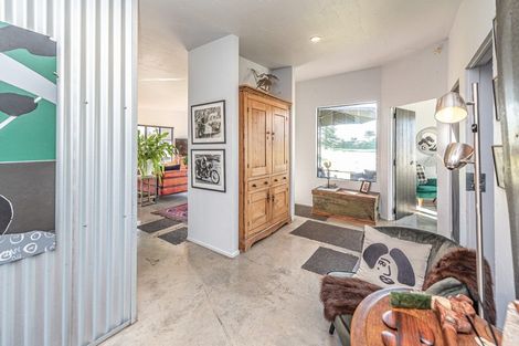 Photo of property in 21 Golf Vue Place, Castlecliff, Whanganui, 4501