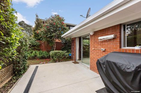 Photo of property in 48 Woodstock Road, Forrest Hill, Auckland, 0620