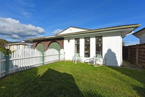 Photo of property in 20 Montana Road, Totara Park, Upper Hutt, 5018