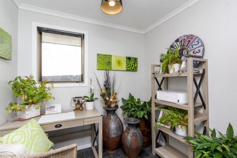 Photo of property in 14 Bronte Place, Whalers Gate, New Plymouth, 4310