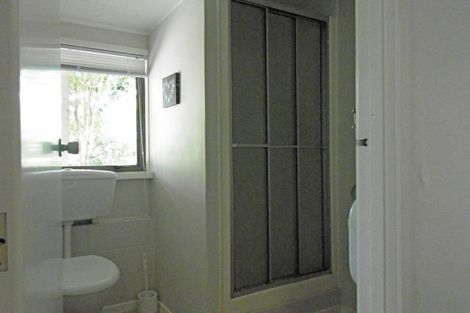 Photo of property in 2/65 Alexander Avenue, Torbay, Auckland, 0630