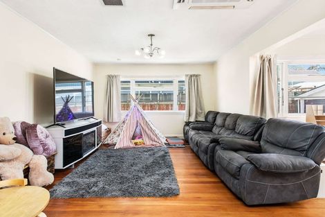 Photo of property in 44 Windermere Road, Papanui, Christchurch, 8053