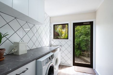 Photo of property in 102 Tosswill Road, Tahunanui, Nelson, 7011